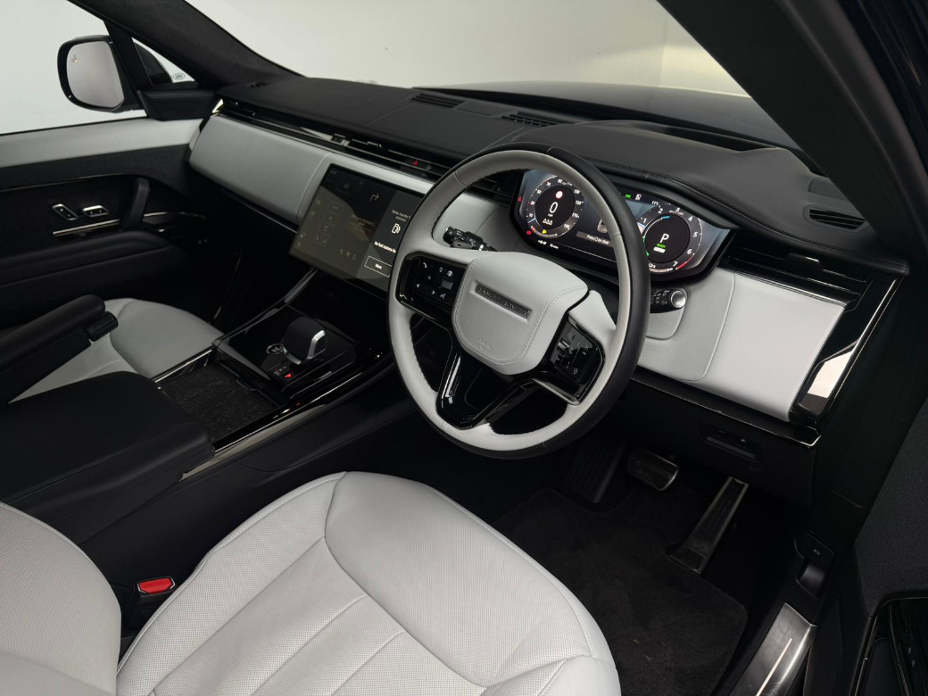 2025 Land Rover Range Rover Sport
