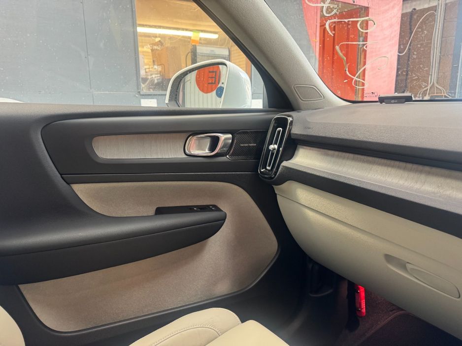 2021 Volvo XC40