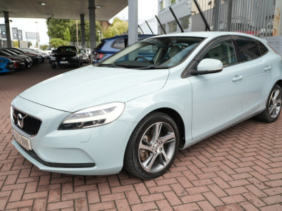 2016 Volvo V40
