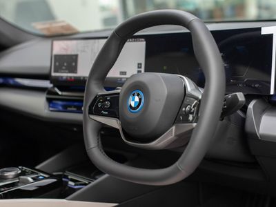 2026 BMW i5