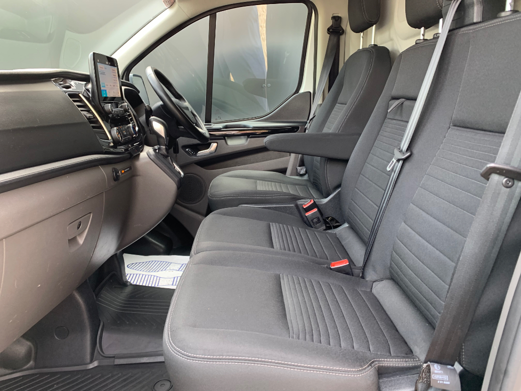 2023 Ford Transit Custom