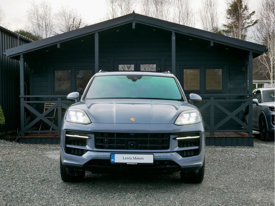 2025 Porsche Cayenne