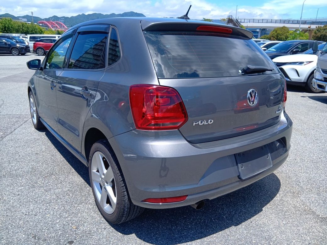 2017 Volkswagen Polo