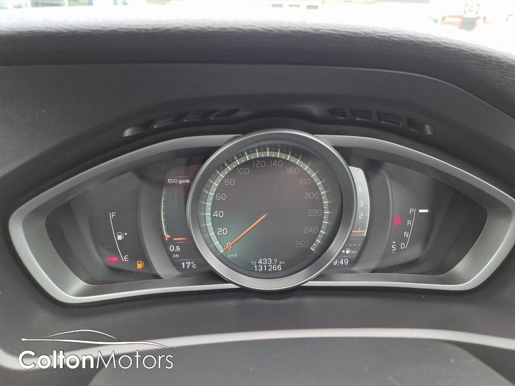 2017 Volvo V40