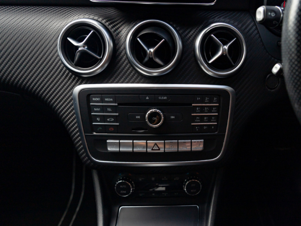 2016 Mercedes-Benz A 180