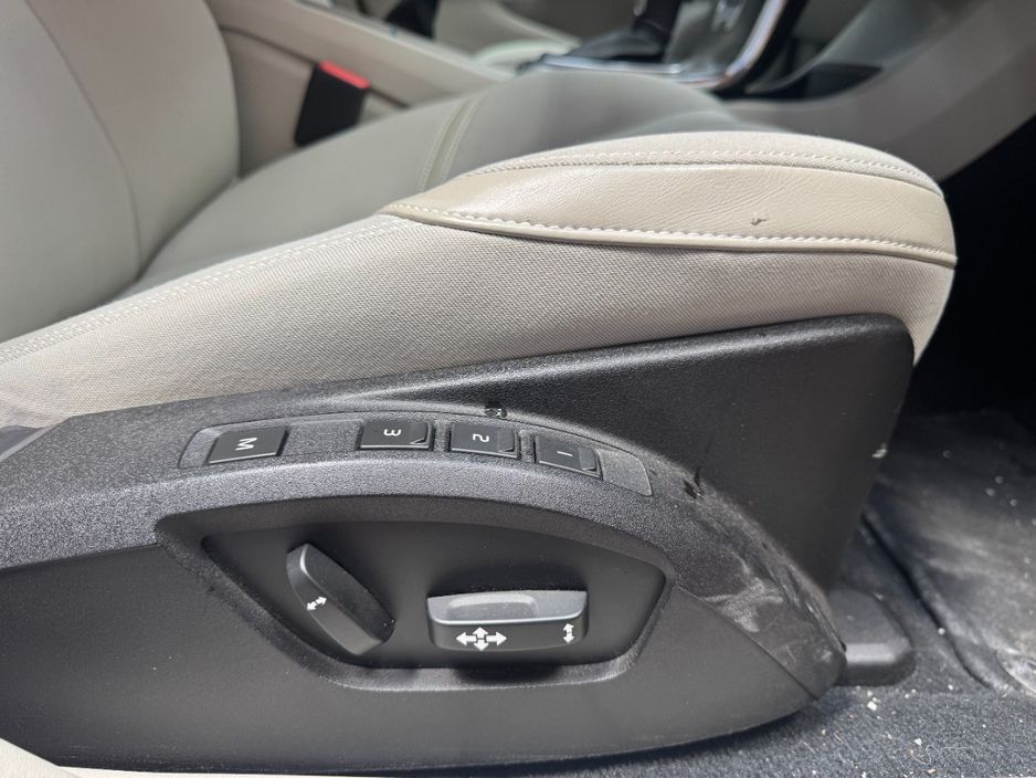 2014 Volvo V40