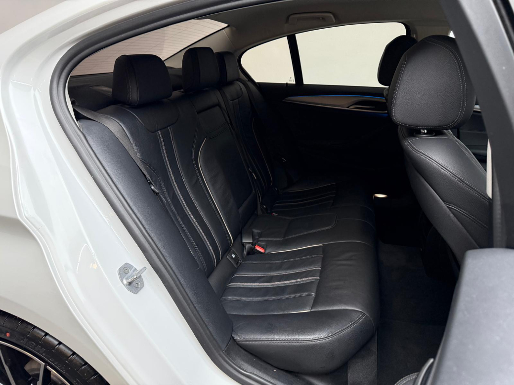 2021 BMW 5 Series