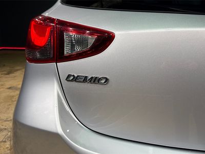 2019 Mazda Demio