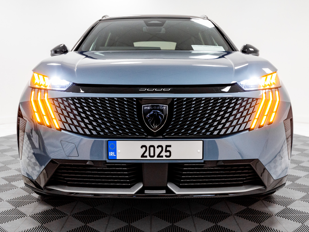 2025 Peugeot 5008
