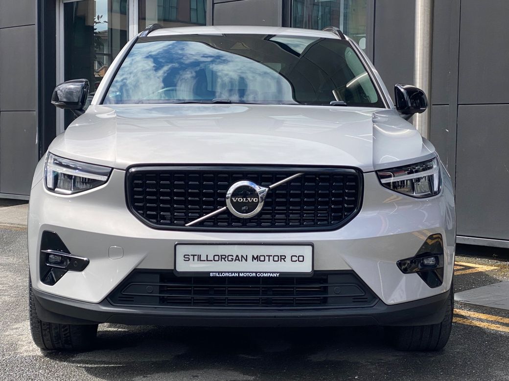 2023 Volvo XC40