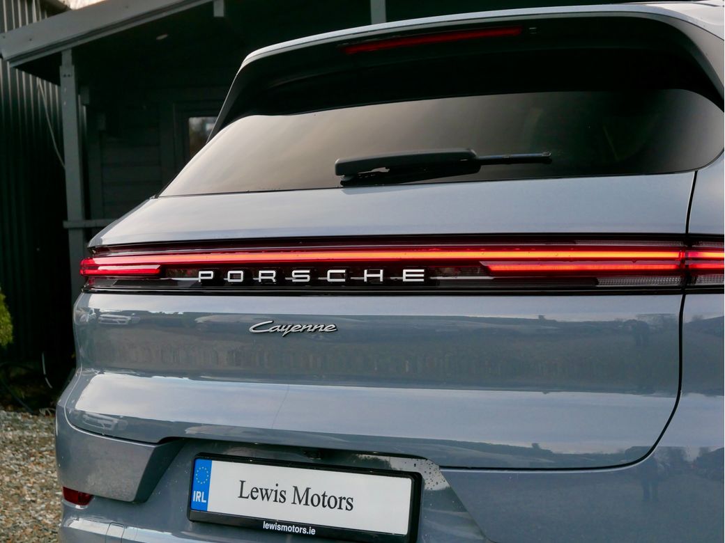 2025 Porsche Cayenne