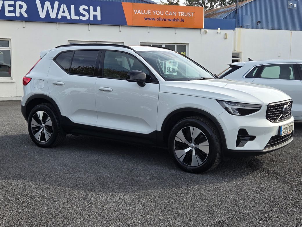 2023 Volvo XC40