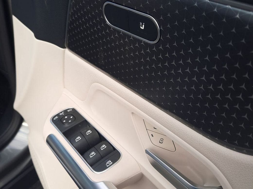 2026 Mercedes-Benz EQA