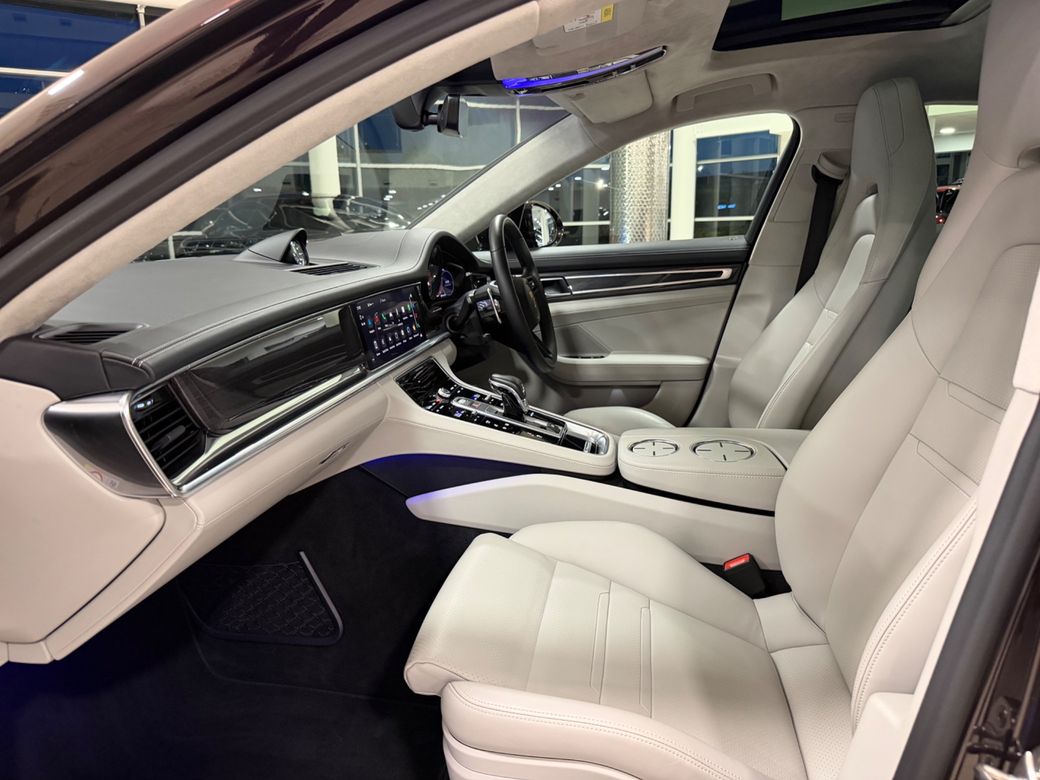 2023 Porsche Panamera