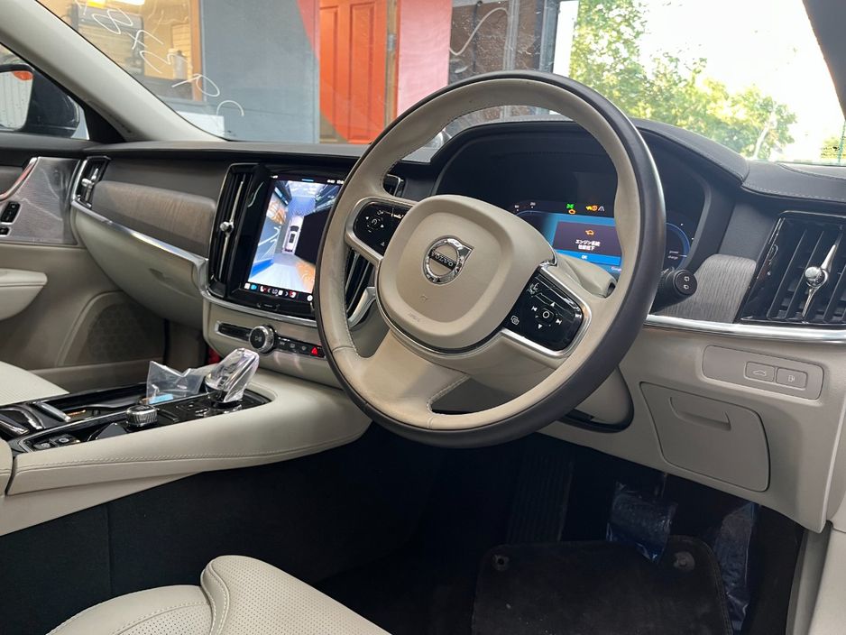 2023 Volvo V90