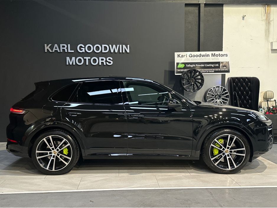 2024 Porsche Cayenne