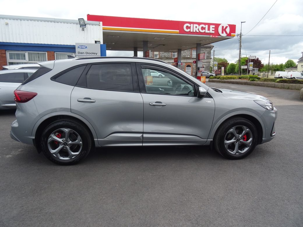 2025 Ford Kuga
