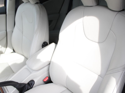 2019 Volvo V40