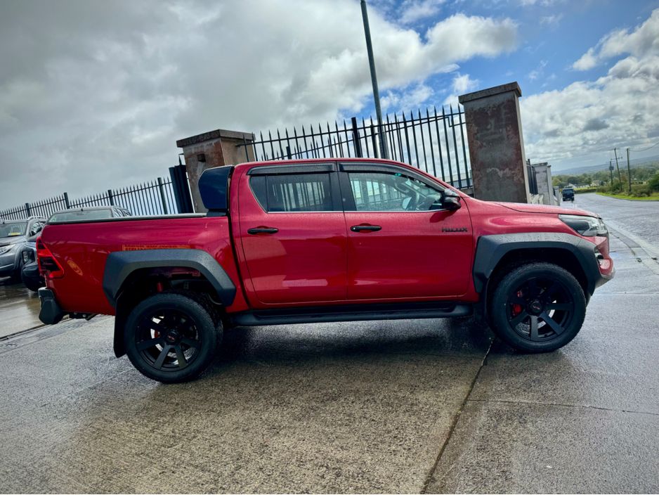 2025 Toyota Hilux