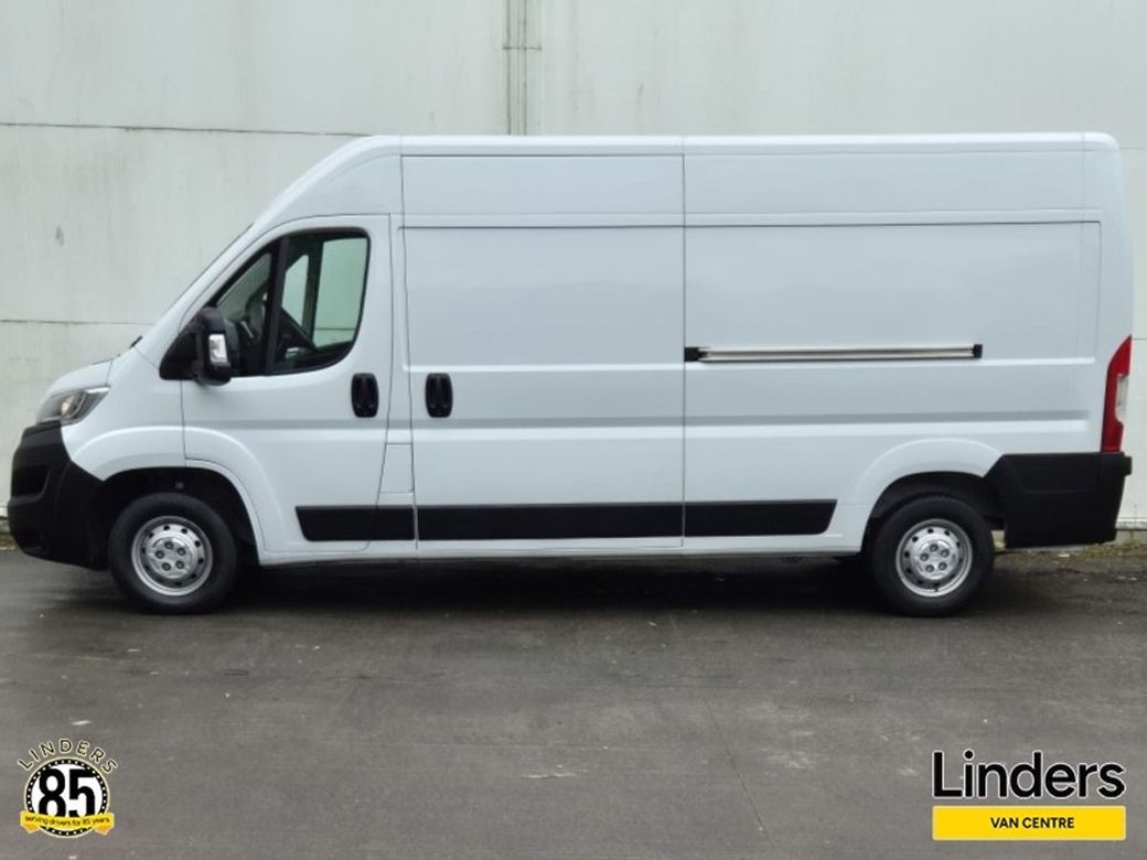 2024 Opel Movano