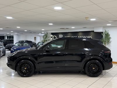 2023 Porsche Cayenne