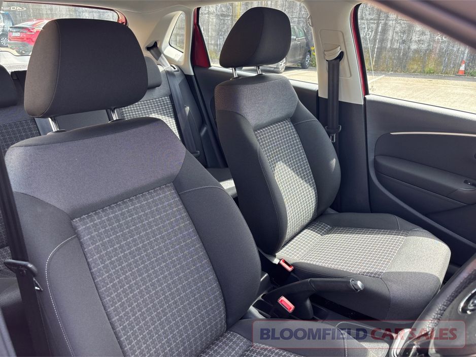 2015 Volkswagen Polo