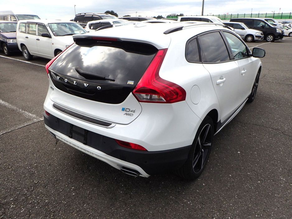 2016 Volvo V40
