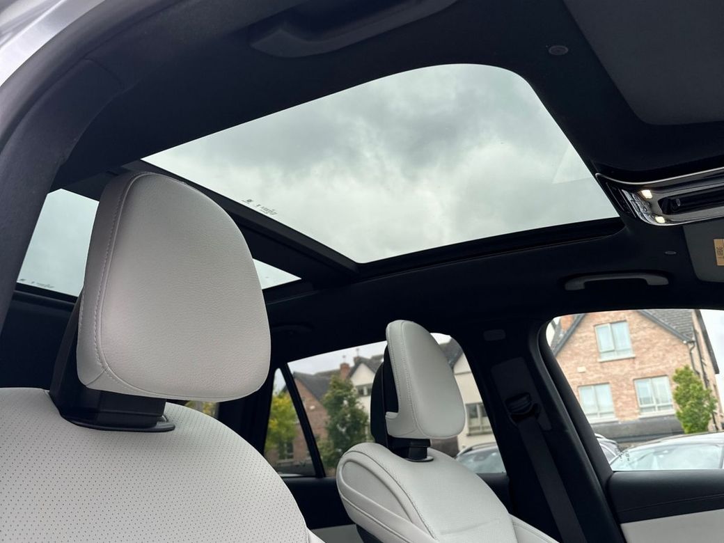 2025 Mercedes-Benz GLC Class