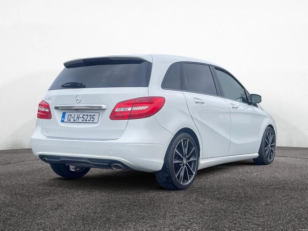 2012 Mercedes-Benz B 180