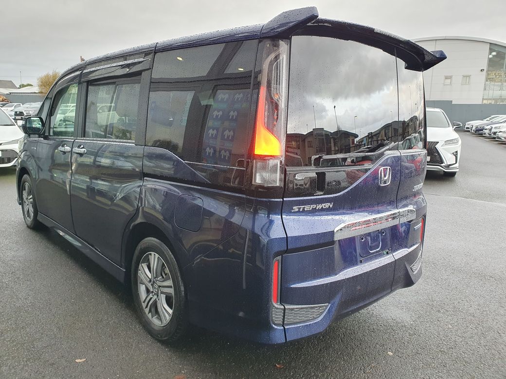 2017 Honda Stepwagon