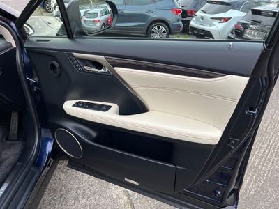 2022 Lexus RX450h