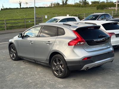 2016 Volvo V40