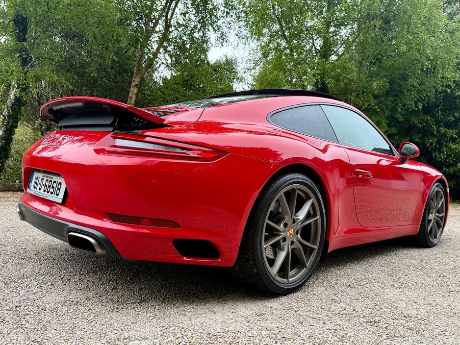 2016 Porsche 911