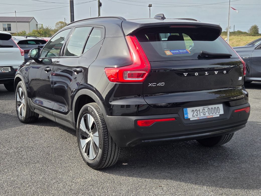 2023 Volvo XC40