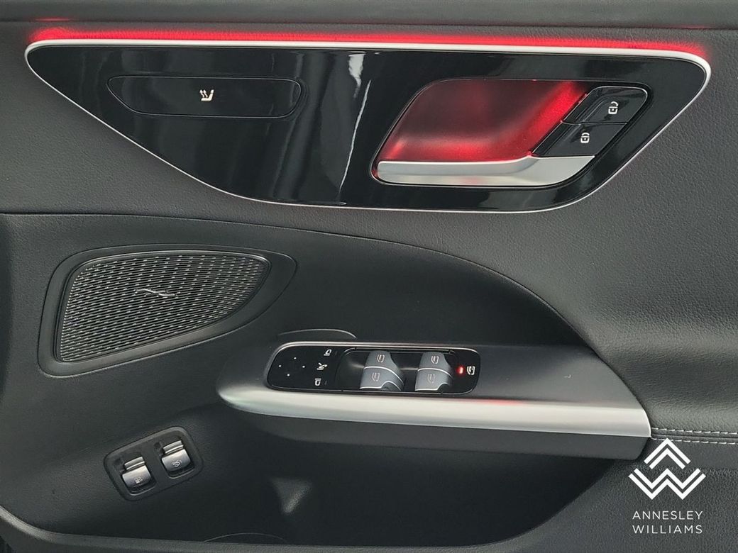 2025 Mercedes-Benz C Class