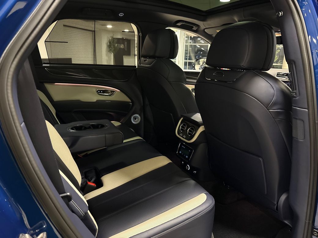 2025 Bentley Bentayga