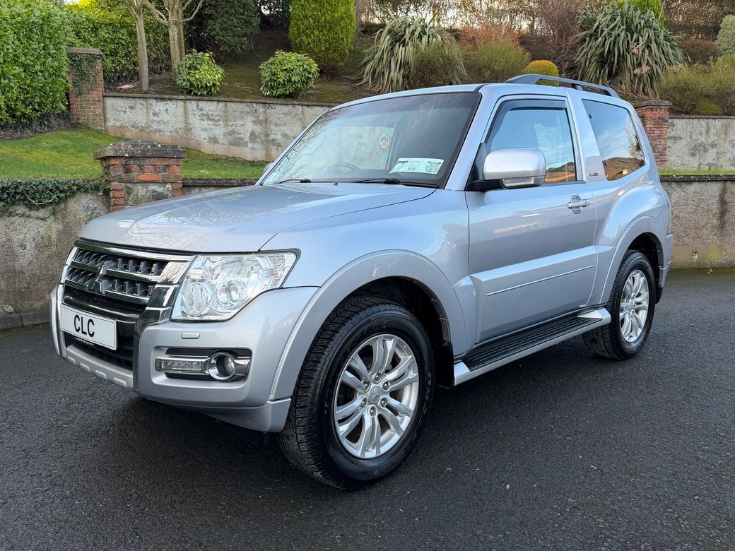 2018 Mitsubishi Pajero