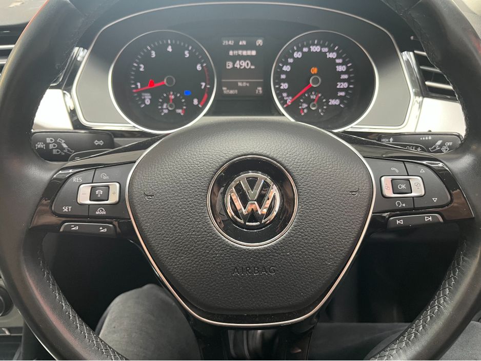 2016 Volkswagen Passat