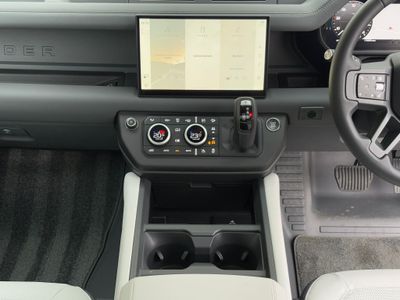 2025 Land Rover Defender