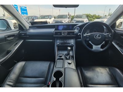 2019 Lexus IS