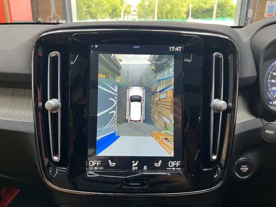 2021 Volvo XC40