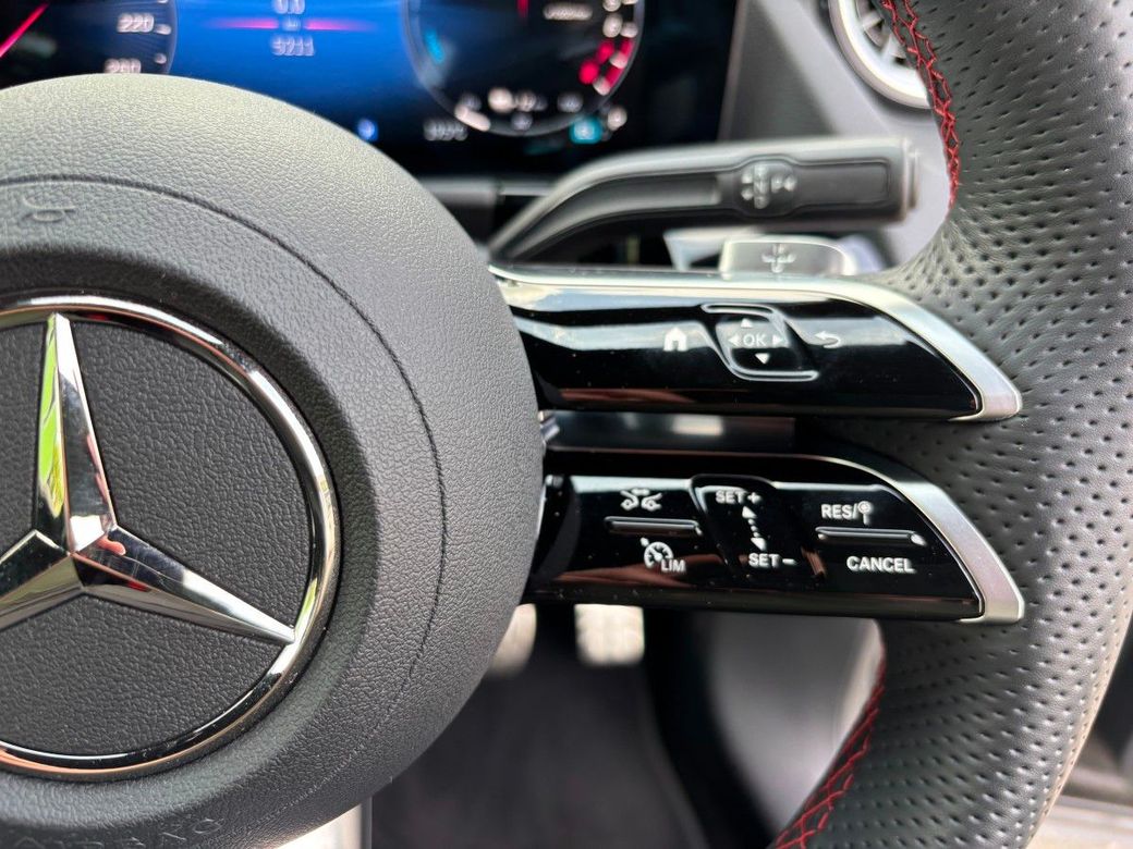2025 Mercedes-Benz GLA Class