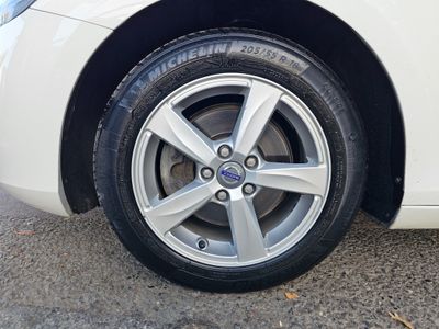 2013 Volvo V40