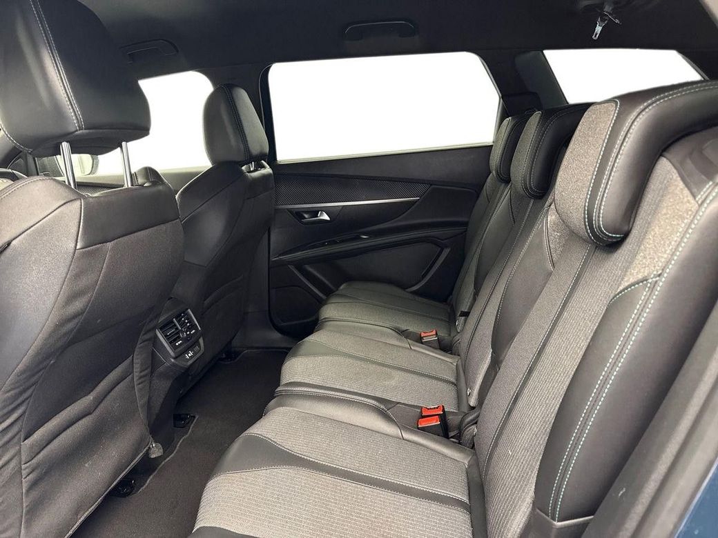 2024 Peugeot 5008