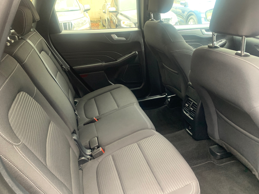 2022 Ford Kuga
