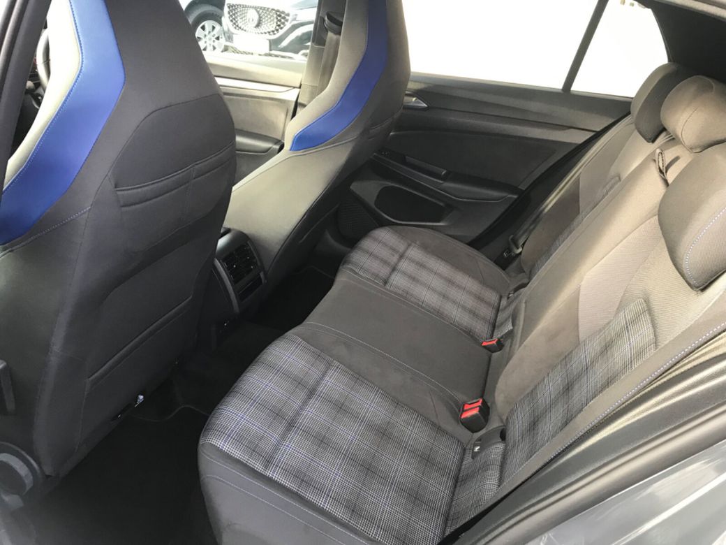 2023 Volkswagen Golf