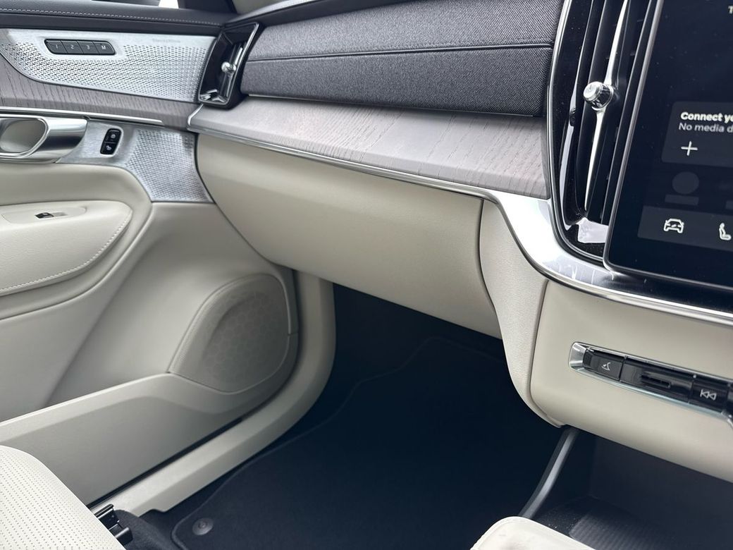 2025 Volvo XC90