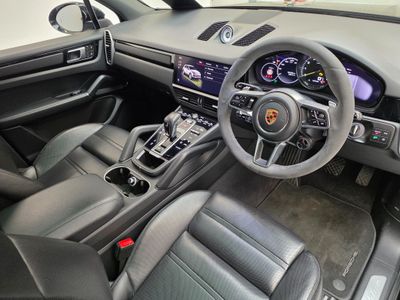2023 Porsche Cayenne