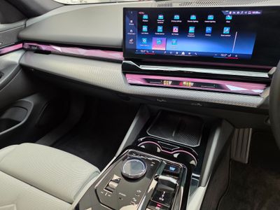 2025 BMW i5