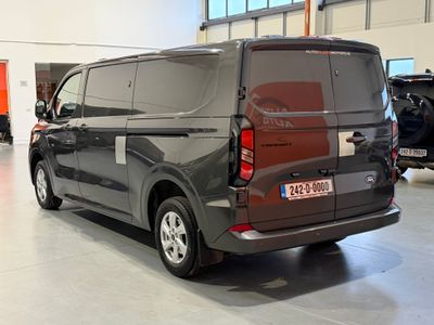 2024 Ford Transit Custom